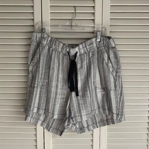 Soft linen shorts